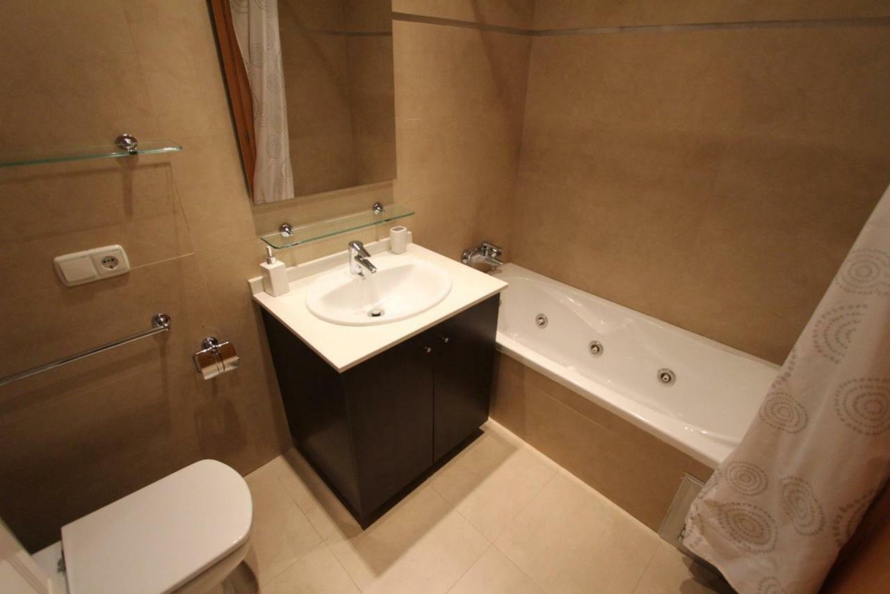 Ferienwohnung Apartamento Moderno Muy Centrico Y Cerca De La Playa Calp Exterior foto